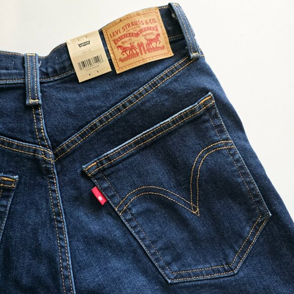 NWT Levi's Ribcage Straight Ankle Jeans 29 Distressed - Picture 5 of 8